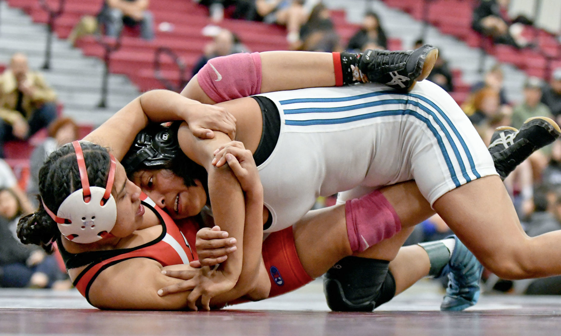 020520 Girls wrestling 03.jpg